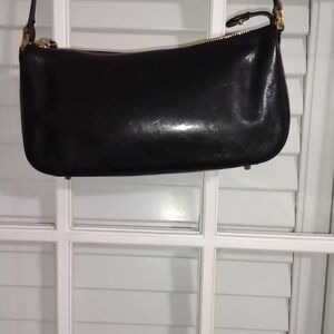 "MOSAIC" sleek Black Leather Shoulder Bag